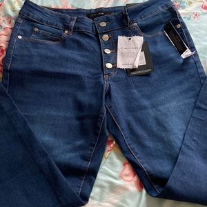 NWTS TAHARI Jeans